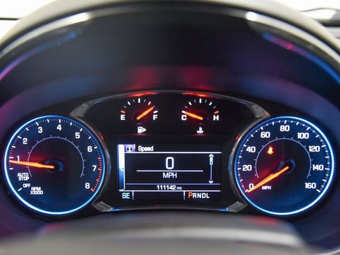 Used 2018 Chevrolet Malibu LT w/ Driver Confidence Package image 21