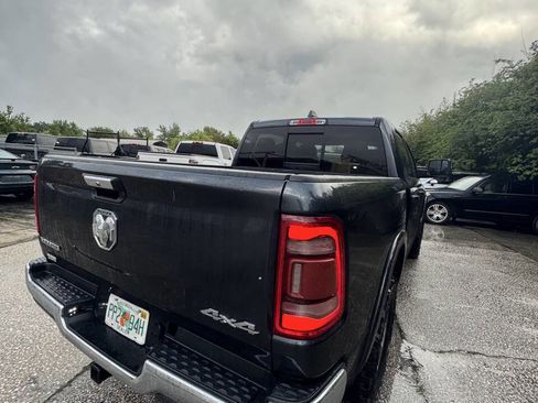 Used 2019 RAM 1500 Laramie AWD/4WD image 5