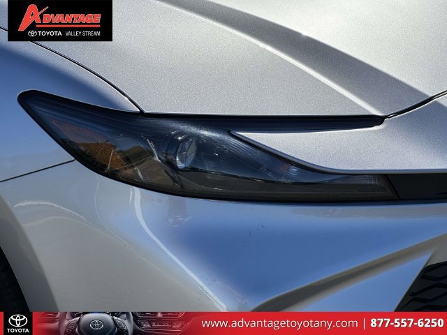 Used 2026 Toyota Camry LE AWD/4WD image 12