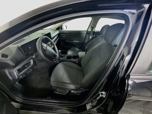 Used 2025 Kia K4 FWD image 13