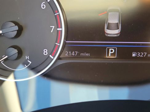 Certified 2025 Nissan Sentra SR image 22