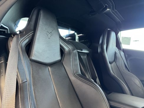 Certified 2021 Chevrolet Corvette Stingray Coupe w/ 1LT image 17