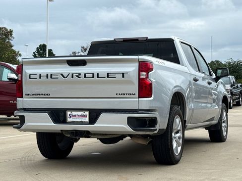Used 2022 Chevrolet Silverado 1500 Custom w/ LPO, Dark Essentials Package AWD/4WD image 8