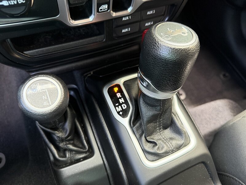 Used 2018 Jeep Wrangler Unlimited Sport S AWD/4WD image 25