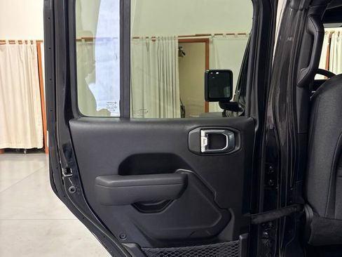 Used 2026 Jeep Wrangler Unlimited Sport AWD/4WD image 23