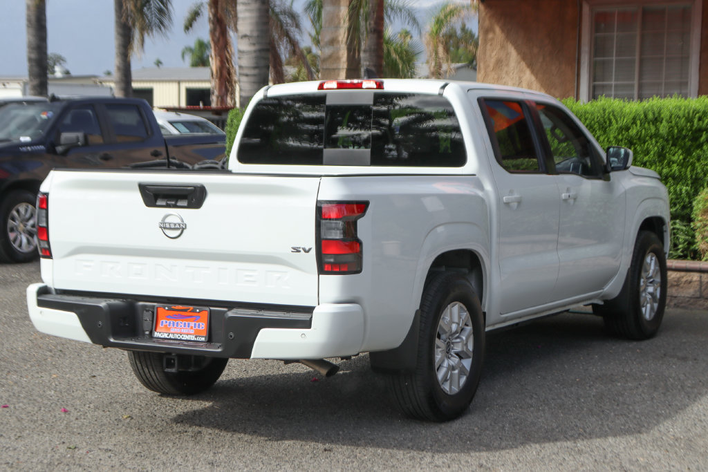 Used 2024 Nissan Frontier SV w/ SV Convenience Package RWD image 9