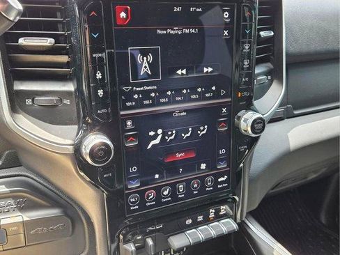 Used 2020 RAM 2500 Big Horn w/ Level 2 Equipment Group AWD/4WD image 25