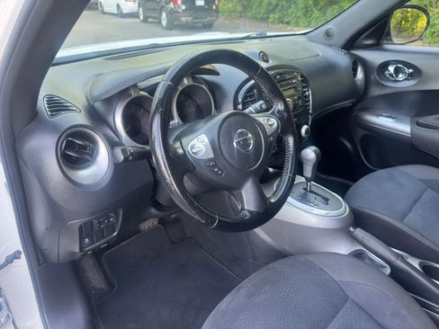 Used 2013 Nissan Juke SV FWD image 16