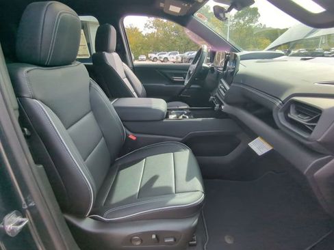 New 2026 Chevrolet Silverado EV LT w/ Premium Package image 28