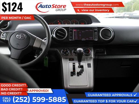 Used 2014 Scion xB FWD image 11