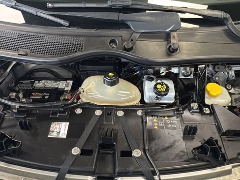 Used 2017 smart fortwo pure RWD image 43