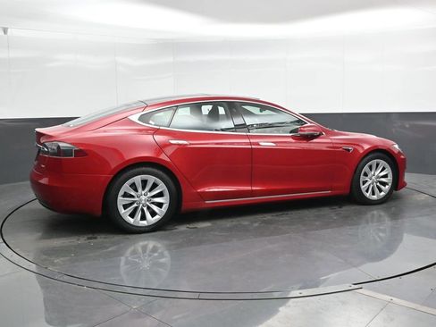 Used 2017 Tesla Model S AWD image 3