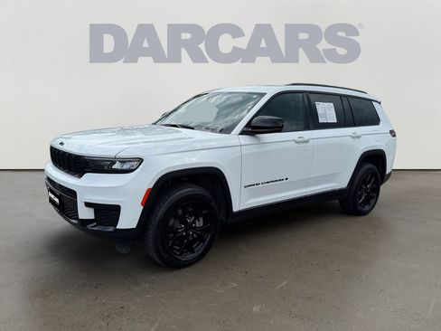 Used 2024 Jeep Grand Cherokee L Laredo AWD/4WD image 3