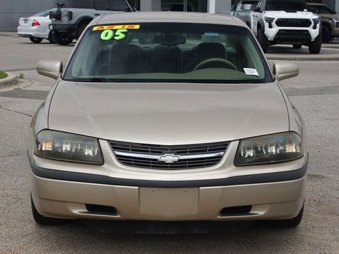 Used 2005 Chevrolet Impala w/ Preferred Equipment Group FWD image 17