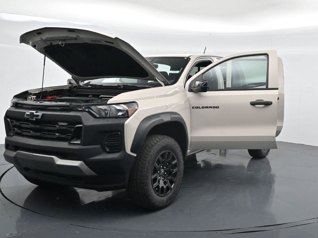 New 2026 Chevrolet Colorado Trail Boss AWD/4WD image 38