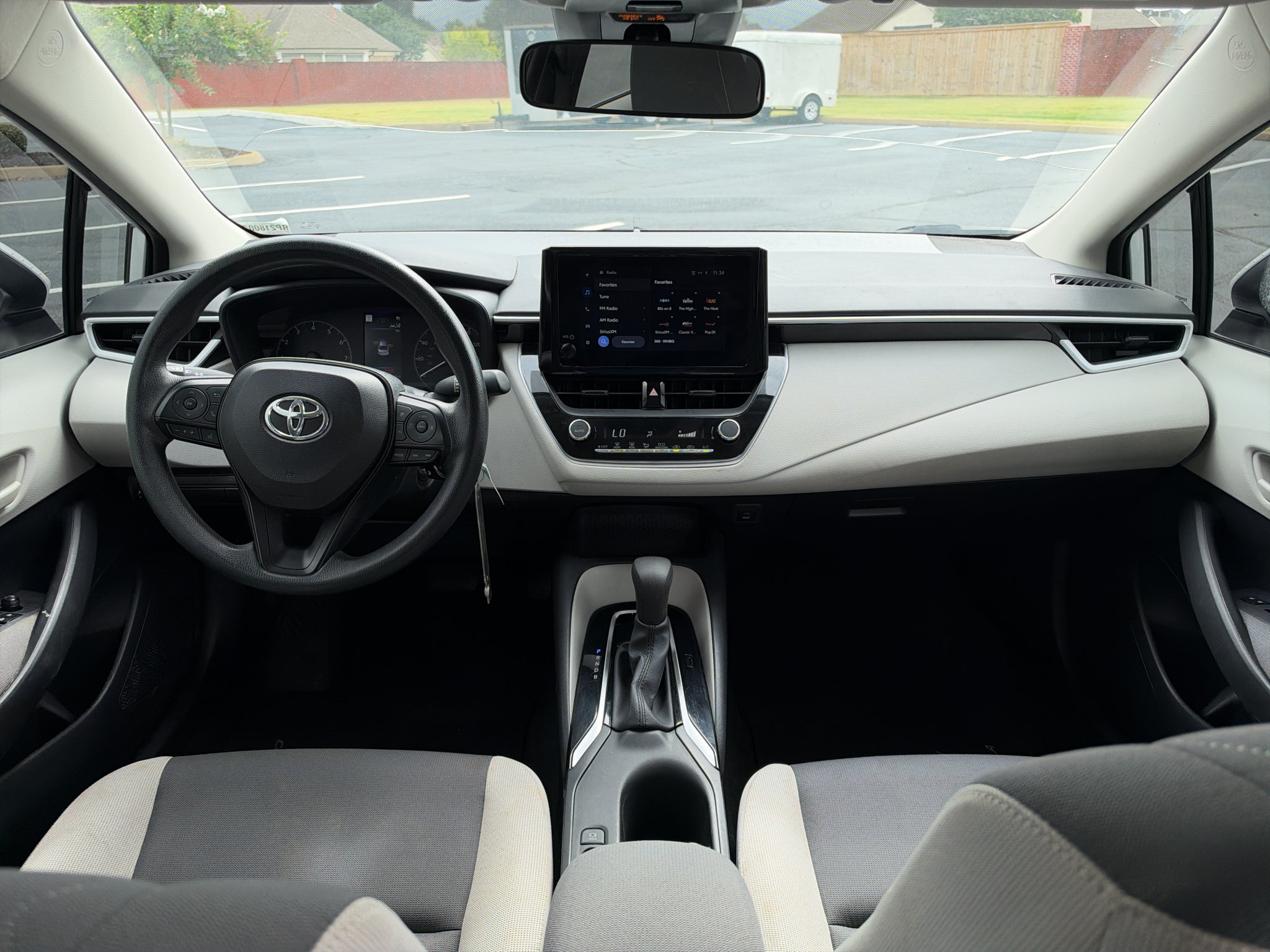Used 2024 Toyota Corolla LE FWD image 17