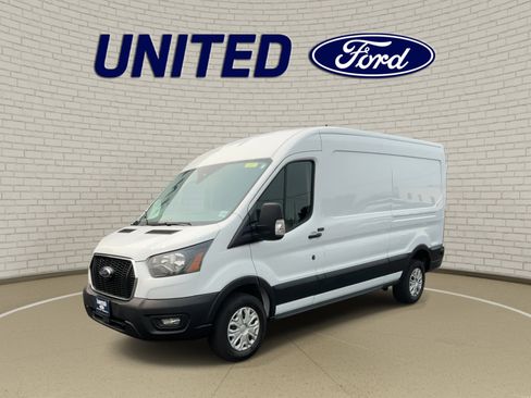Used 2024 Ford Transit 250 148 Medium Roof w/ Exterior Upgrade Package RWD image 4