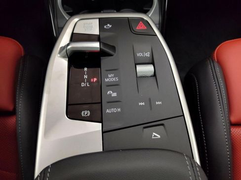 Used 2025 BMW X1 xDrive28i w/ Convenience Package image 16