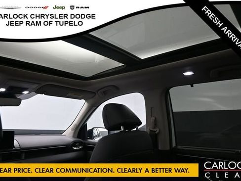 Used 2025 Honda Pilot Touring image 33