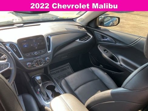 Used 2022 Chevrolet Malibu LT w/ Leather Package image 18