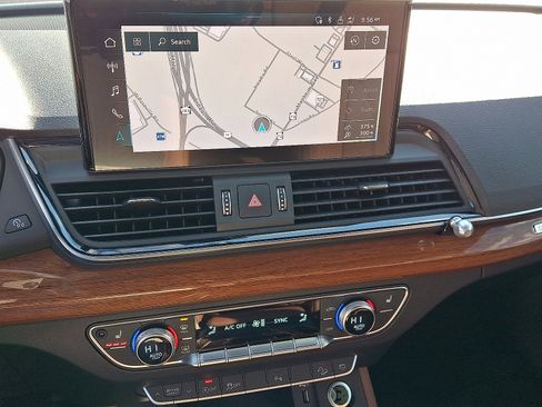 Used 2022 Audi Q5 2.0T Premium Plus w/ Premium Plus Package image 17