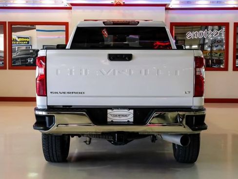 Used 2026 Chevrolet Silverado 2500 LT AWD/4WD image 12