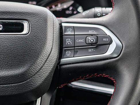 Used 2024 Jeep Compass Trailhawk image 29