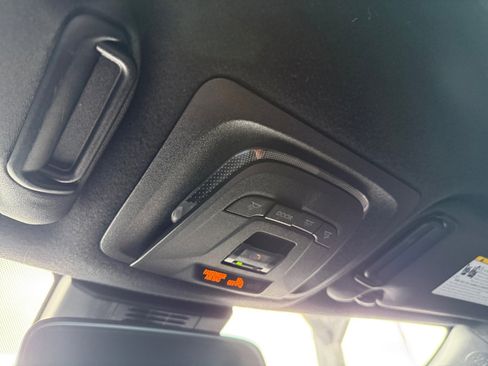 Used 2023 Toyota Corolla SE image 22