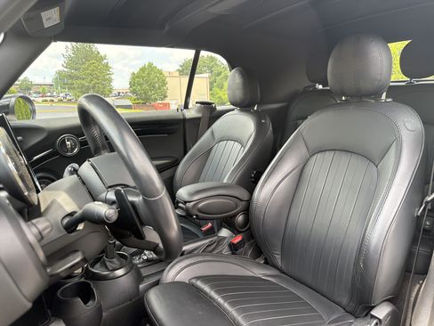 Used 2024 MINI Cooper S w/ Seaside Edition FWD image 7