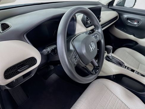 Used 2024 Honda HR-V LX image 9