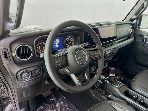 New 2025 Jeep Gladiator Sport image 9