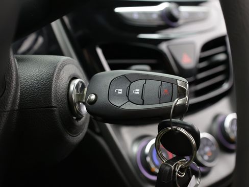 Used 2020 Chevrolet Spark LT FWD image 25