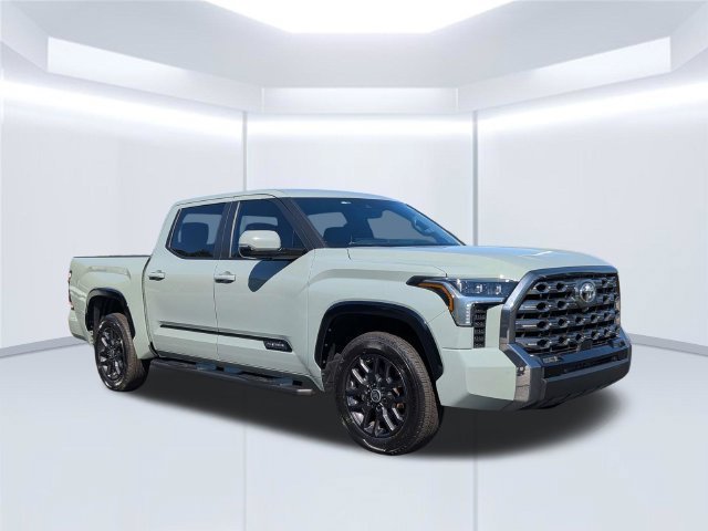 Used 2024 Toyota Tundra Platinum AWD/4WD image 2