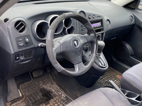 Used 2006 Pontiac Vibe w/ Sun And Sound Package FWD image 4