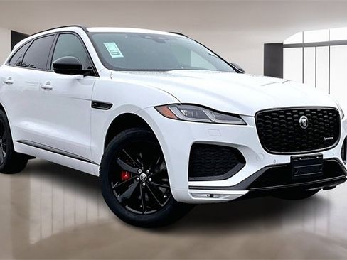 Used 2025 Jaguar F-PACE R-Dynamic S image 3
