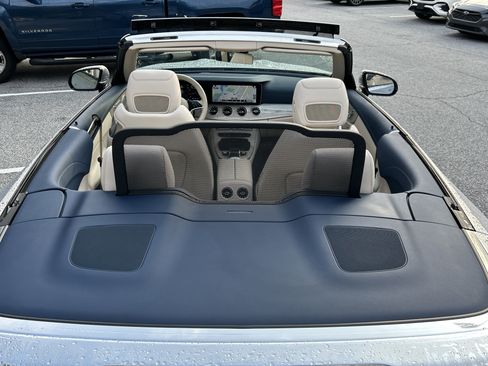 Used 2023 Mercedes-Benz E 450 Cabriolet image 15