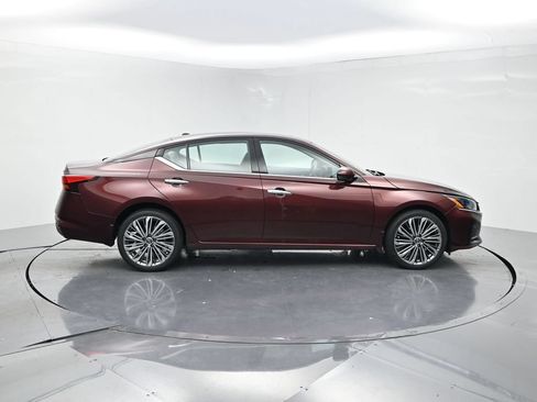 Used 2023 Nissan Altima 2.5 SL AWD/4WD image 4