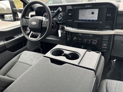 New 2026 Ford F250 XLT w/ Tremor Off-Road Package image 24