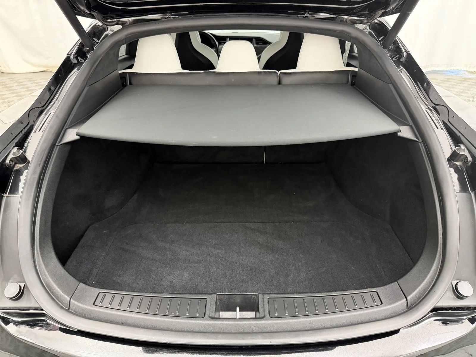 Used 2020 Tesla Model S Performance AWD/4WD image 30