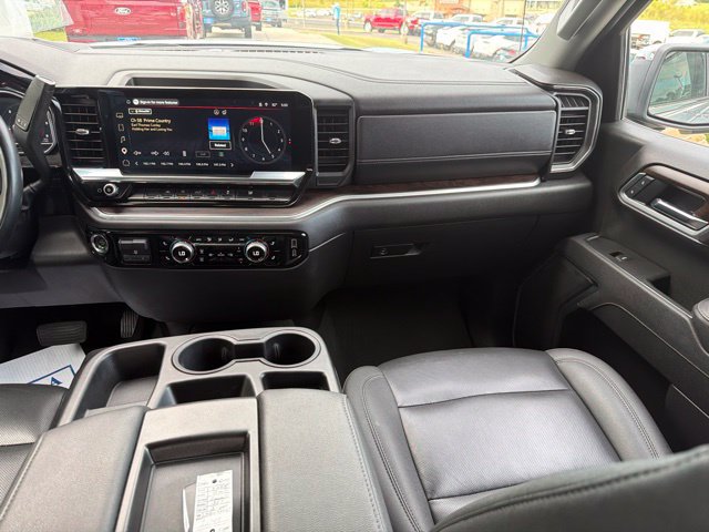 Used 2025 GMC Sierra 1500 SLT RWD image 13