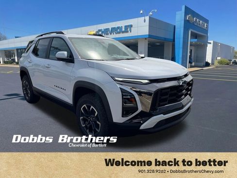 New 2026 Chevrolet Equinox ACTIV w/ Convenience Package III FWD image 3