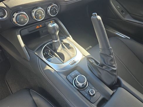 New 2025 MAZDA MX-5 Miata Grand Touring image 17