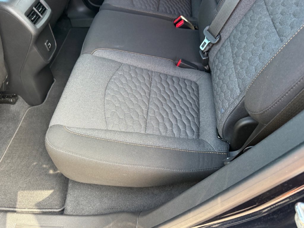 Used 2020 Chevrolet Equinox LT w/ Driver Convenience Package AWD/4WD image 13