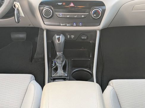 Used 2019 Hyundai Tucson SE image 19