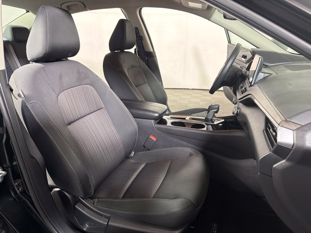 Used 2024 Nissan Altima 2.5 SV FWD image 23