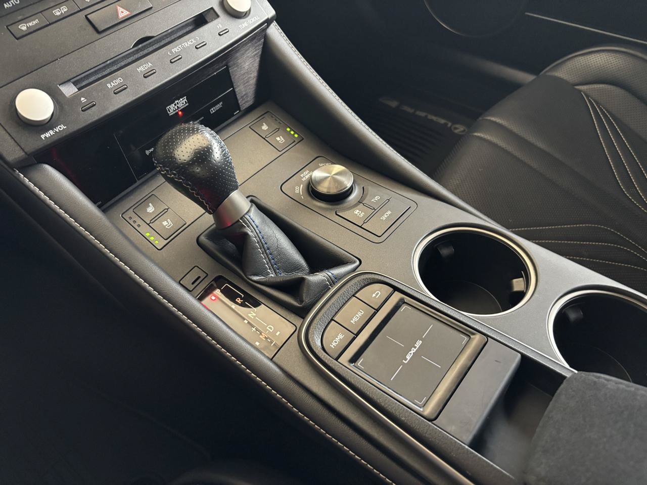 Used 2015 Lexus RC F w/ Performance Package RWD image 19