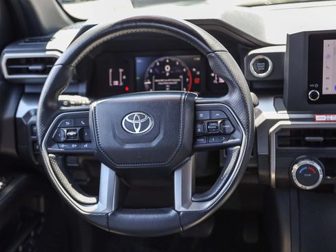 Certified 2025 Toyota 4Runner SR5 AWD/4WD image 14
