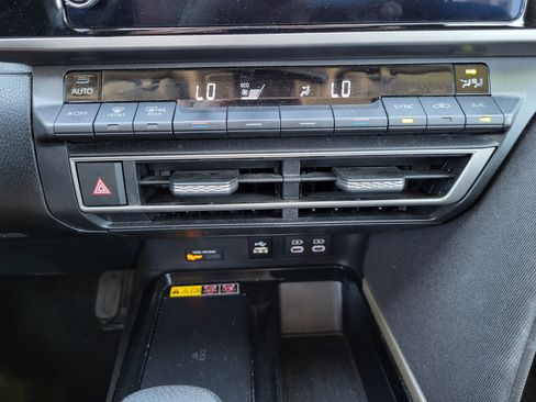 Used 2025 Toyota Camry LE FWD image 20