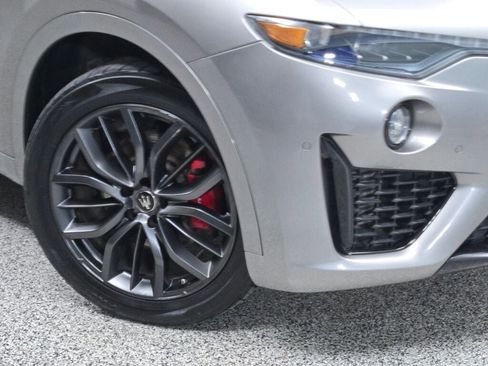 Used 2021 Maserati Levante GranSport image 3