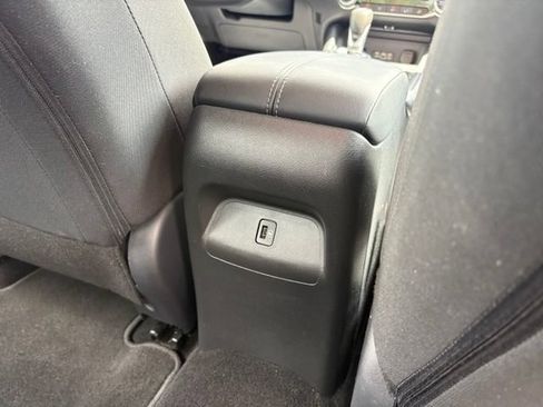 Used 2025 Nissan Sentra SV FWD image 26